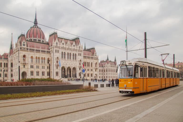 Is there Uber in Budapest? (A 2023 Guide to Getting Around)