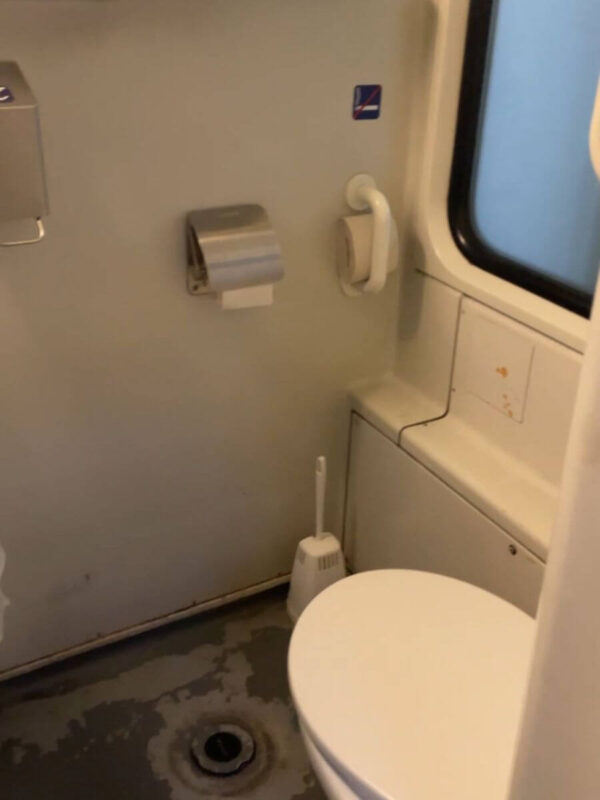 Interrail Night Trains shared toilet set up